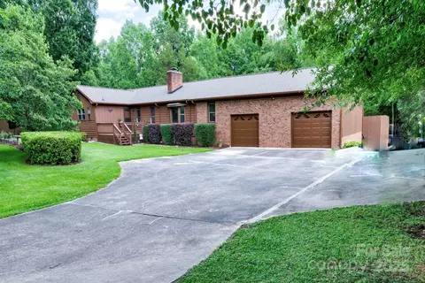4004 Stillwater Ct, York, SC 29745