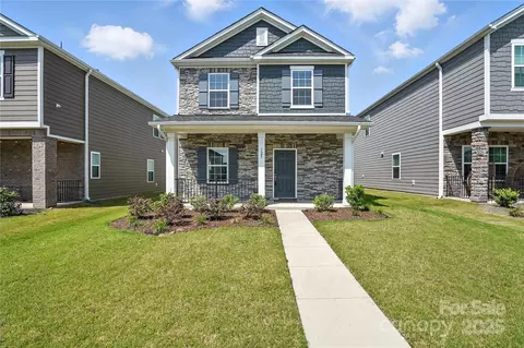 125 Cedar Knoll Cir, Pineville, NC 28134