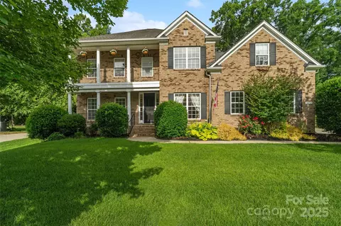 1812 Mill Chase Ln, Waxhaw, NC 28173