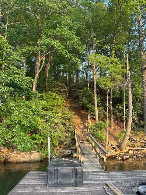 385 Dockside Dr, Nebo, NC 28761 photo 7