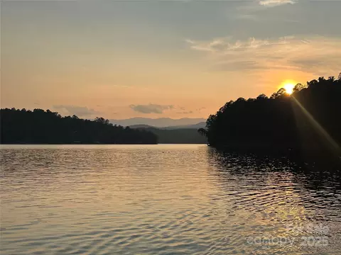 385 Dockside Dr, Nebo, NC 28761 photo 4