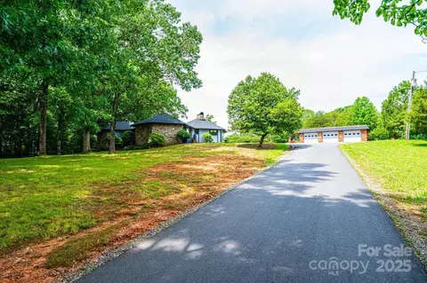 4275 Herman Sipe Rd, Conover, NC 28613 photo 4