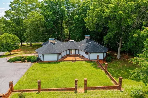 4275 Herman Sipe Rd, Conover, NC 28613