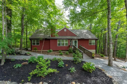 114 Richard Ln, Black Mountain, NC 28711