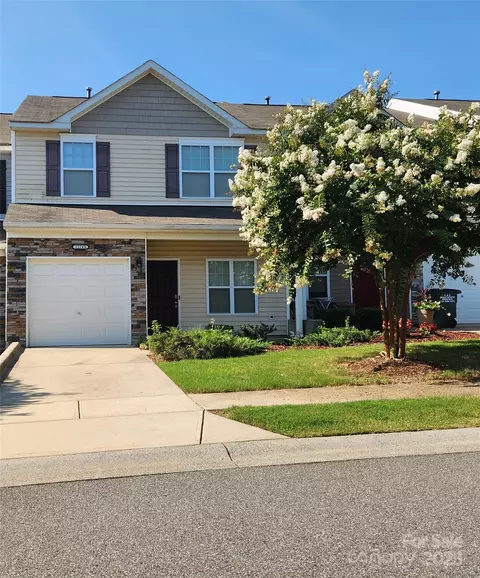 11148 Kanturk Ct, Charlotte, NC 28213