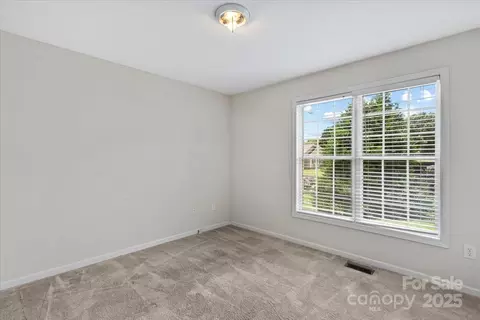 1011 Atherstone Nw St NW, Conover, NC 28613 photo 21