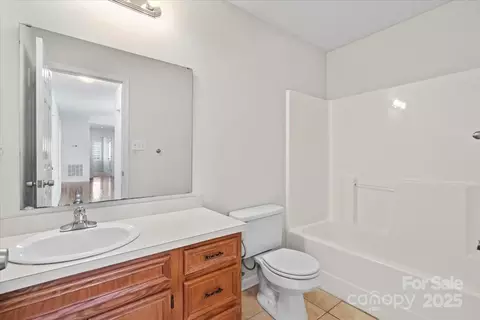 1011 Atherstone Nw St NW, Conover, NC 28613 photo 25