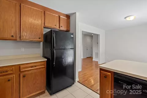 1011 Atherstone Nw St NW, Conover, NC 28613 photo 12
