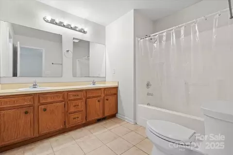1011 Atherstone Nw St NW, Conover, NC 28613 photo 19