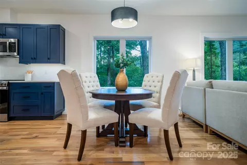 Dining - 3 Pheasant Dr, Fairview, NC 28730 photo 1 of 1
