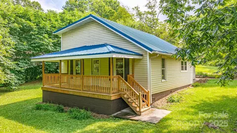 103 Hickory Hills Dr, Morganton, NC 28655