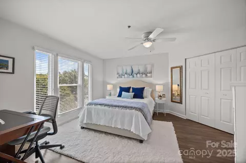 Bedroom - 17931 Kings Point Dr #E, Cornelius, NC 28031 photo 1 of 3