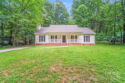 9000 Vagabond Rd, Charlotte, NC 28227