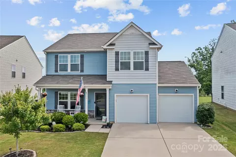 214 Hidden Lakes Rd, Statesville, NC 28677