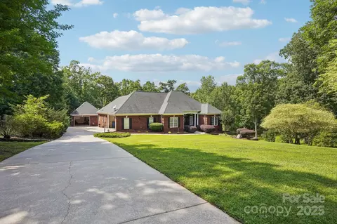 7612 Maple Bluff Ln, Concord, NC 28025 photo 3