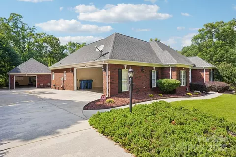 7612 Maple Bluff Ln, Concord, NC 28025 photo 4