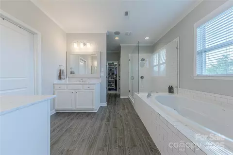 Bath - 5256 Meadowcroft Way, Fort Mill, SC 29708 photo 2 of 5