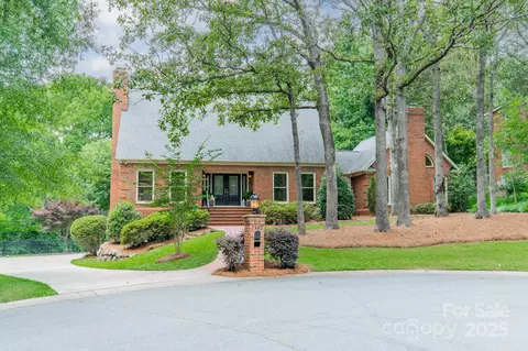 2332 Hemby Pl, Charlotte, NC 28270
