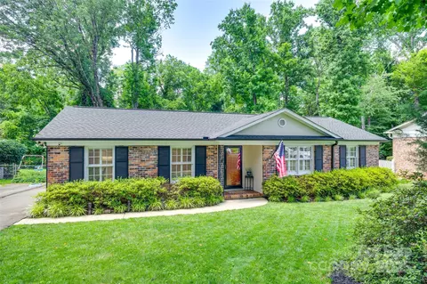 7026 Tabor Ln, Charlotte, NC 28211