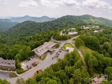000 Mcdaris Loop 203 Dr #203, Mars Hill, NC 28754 photo 3