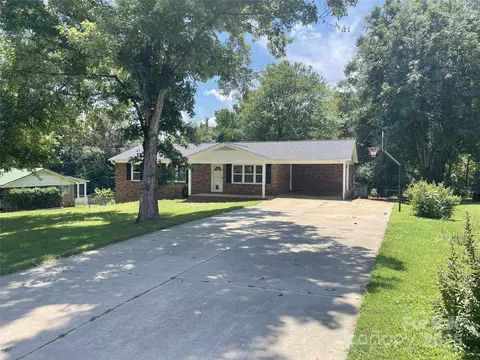 148 Pratt Ln, Statesville, NC 28625