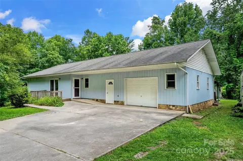 2526 Hankins Rd, Marion, NC 28752