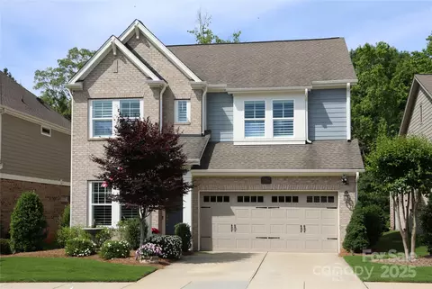 914 Greenbridge Dr, Matthews, NC 28105