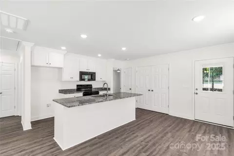 Other - 814 Generation Ln, Clover, SC 29710 photo 2 of 5