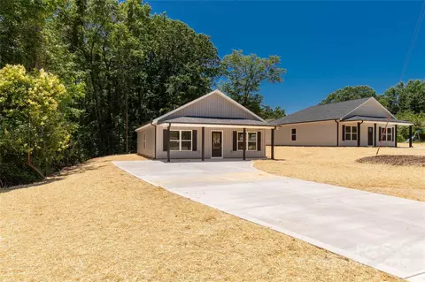Exterior - 814 Generation Ln, Clover, SC 29710 photo 2 of 5