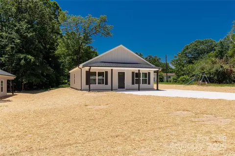 Exterior - 812 Generation Ln, Clover, SC 29710 photo 2 of 6