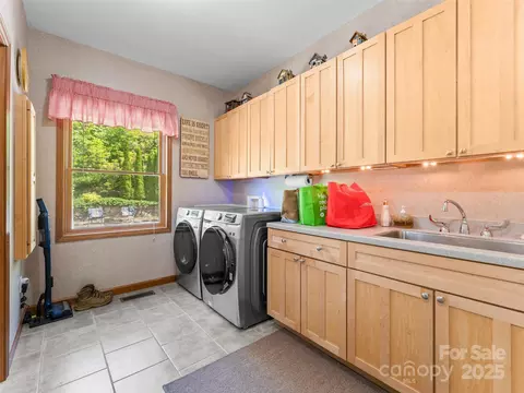 253 Sandy Ln, Brevard, NC 28712 photo 12