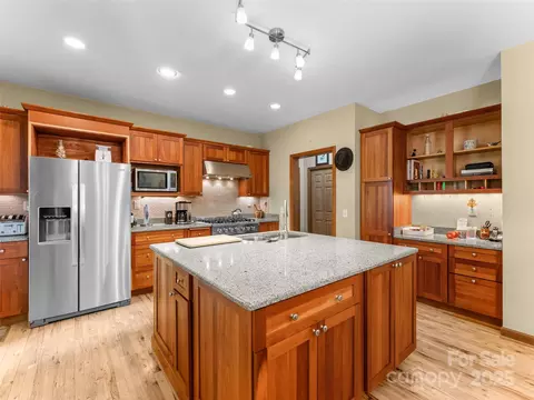 253 Sandy Ln, Brevard, NC 28712 photo 8