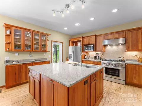 253 Sandy Ln, Brevard, NC 28712 photo 9