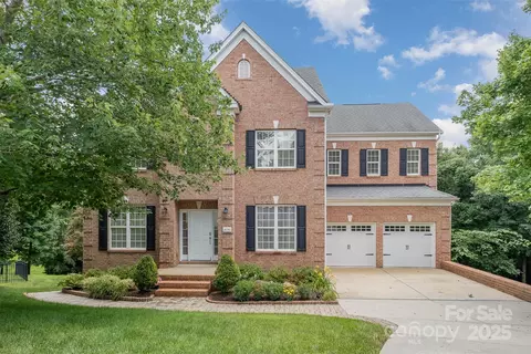 14746 Greenpoint Ln, Huntersville, NC 28078
