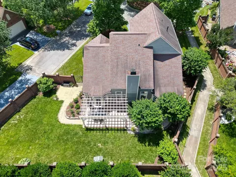 View/Area - 10418 Pullengreen Dr, Charlotte, NC 28277 photo 2 of 3