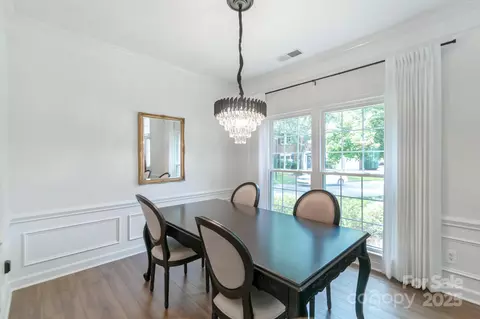 Dining - 10418 Pullengreen Dr, Charlotte, NC 28277 photo 3 of 3