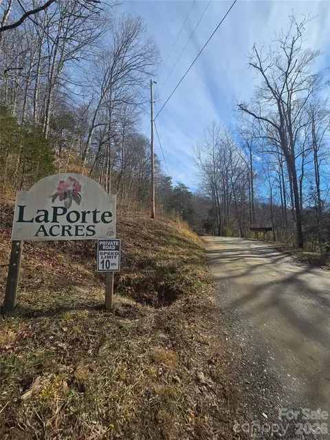 30 Black Mountain Rd, Cullowhee, NC 28723 photo 8