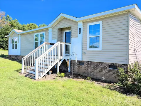 4713 White Store Rd, Wingate, NC 28174