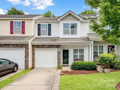 13909 Singleleaf Ln, Charlotte, NC 28278