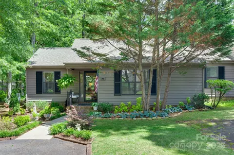 353 Tall Oaks Trl, Fort Mill, SC 29715