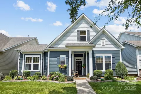1009 Hercules Dr, Indian Trail, NC 28079