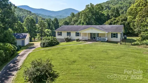 170 Beaverdam Loop Rd, Candler, NC 28715
