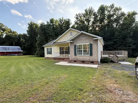 40287 Palmerville Rd, New London, NC 28127