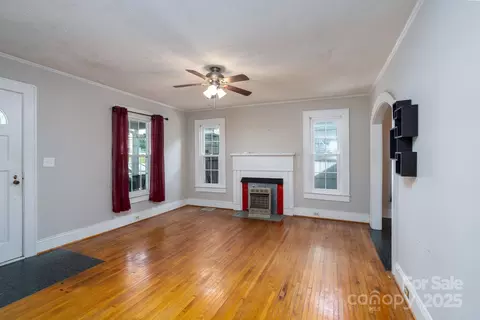 357 N Main St, Mount Pleasant, NC 28124 photo 6