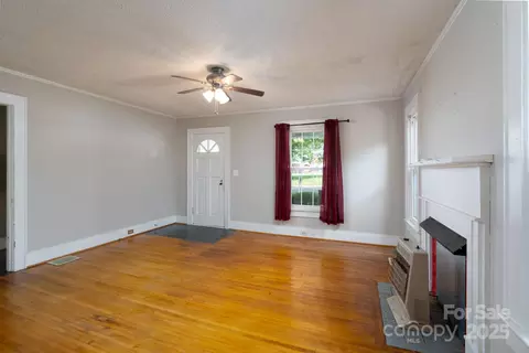 357 N Main St, Mount Pleasant, NC 28124 photo 4