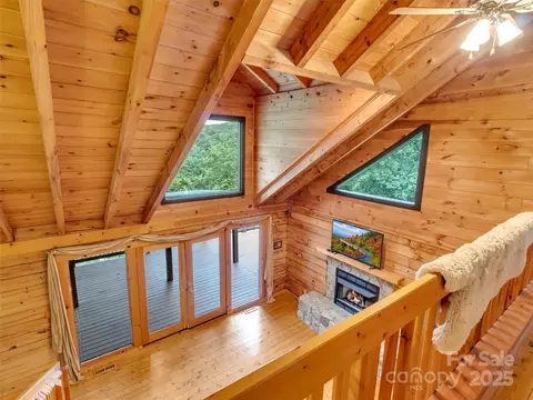 Living - 500 Beechwood Dr, Sylva, NC 28779 photo 7 of 13
