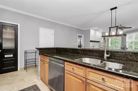Kitchen - 921 Northeast Dr, Davidson, NC 28036 photo 1 of 5