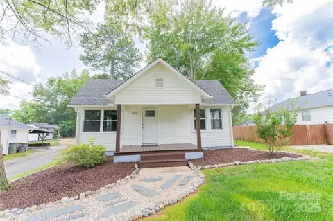 1208 Martin Luther King Ave, Kannapolis, NC 28083
