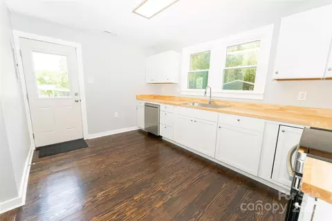 Kitchen - 1208 Martin Luther King Ave, Kannapolis, NC 28083 photo 2 of 2