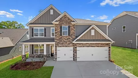 7117 Sylvan Retreat Dr, Denver, NC 28037